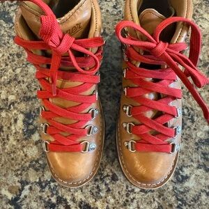 Danner Women's Light Cascade Brown Leather Boots with Red Laces